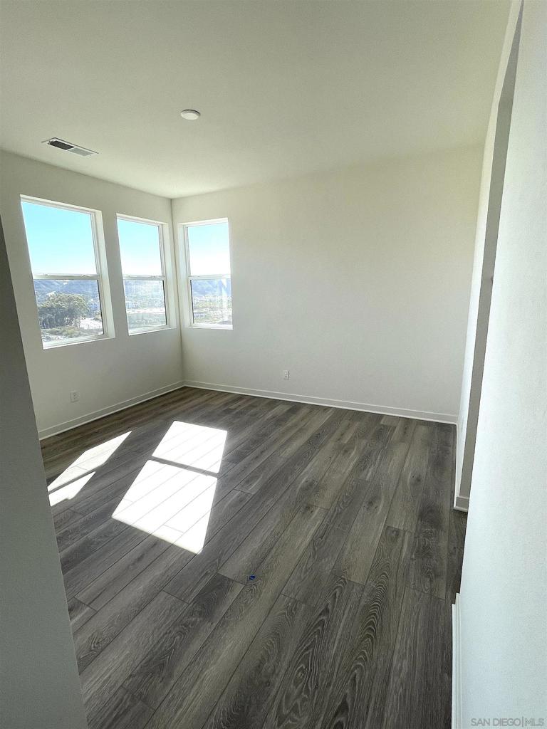 3091 Marquee Way Property Photo 8