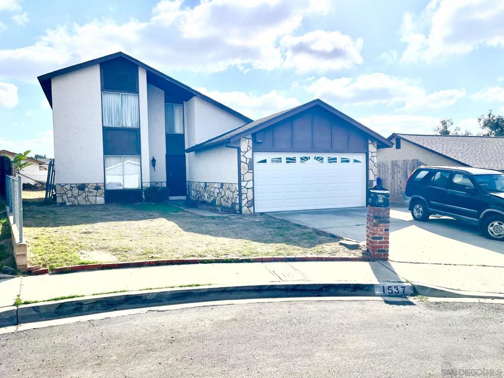 1537 Grewia Ct Property Photo 1