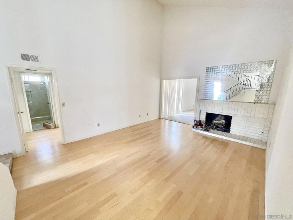 1537 Grewia Ct Property Photo 8