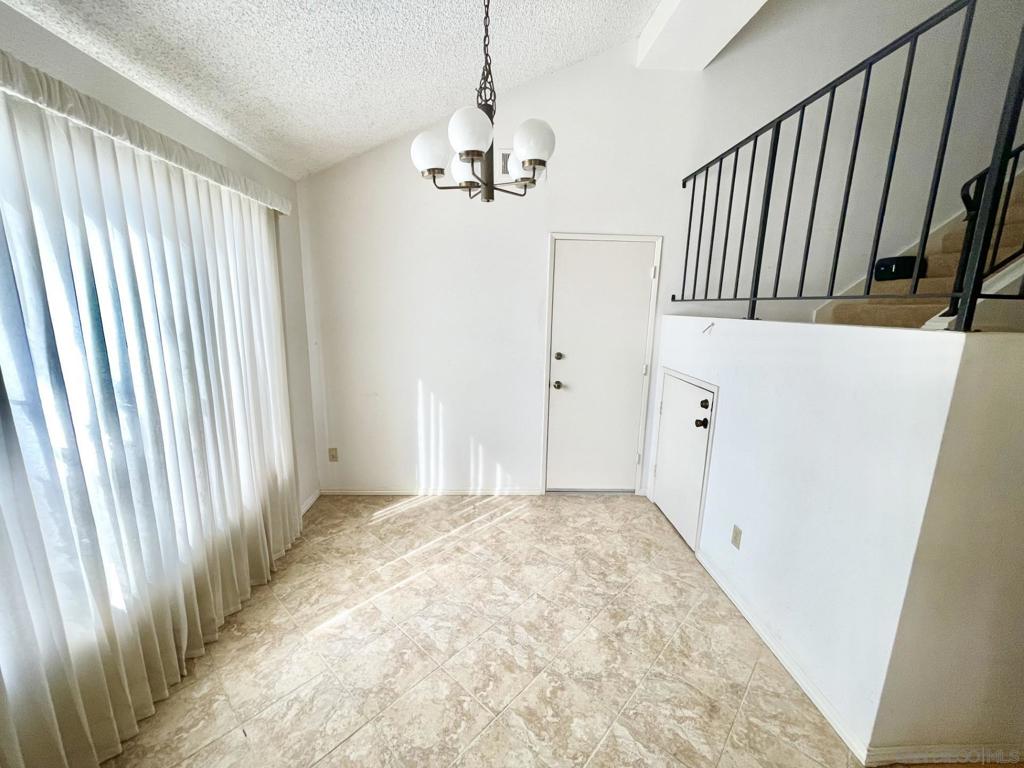 1537 Grewia Ct Property Photo 16