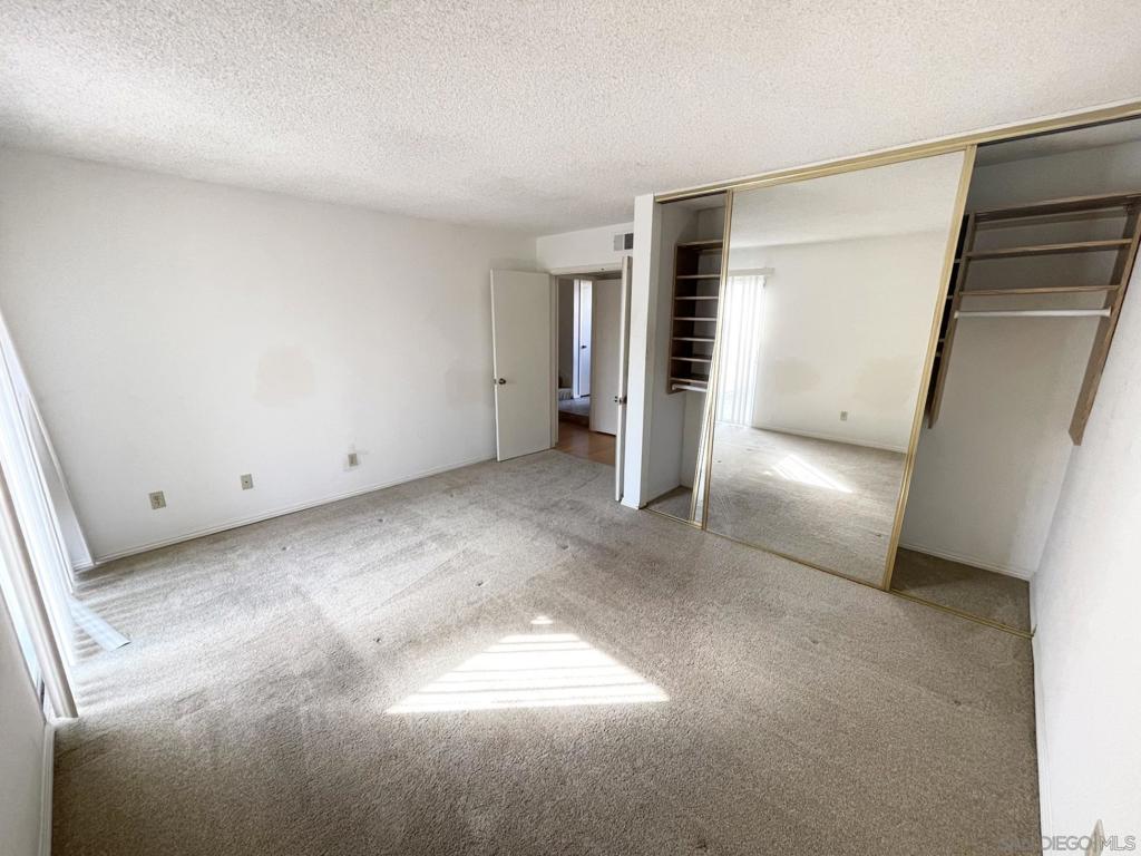 1537 Grewia Ct Property Photo 17