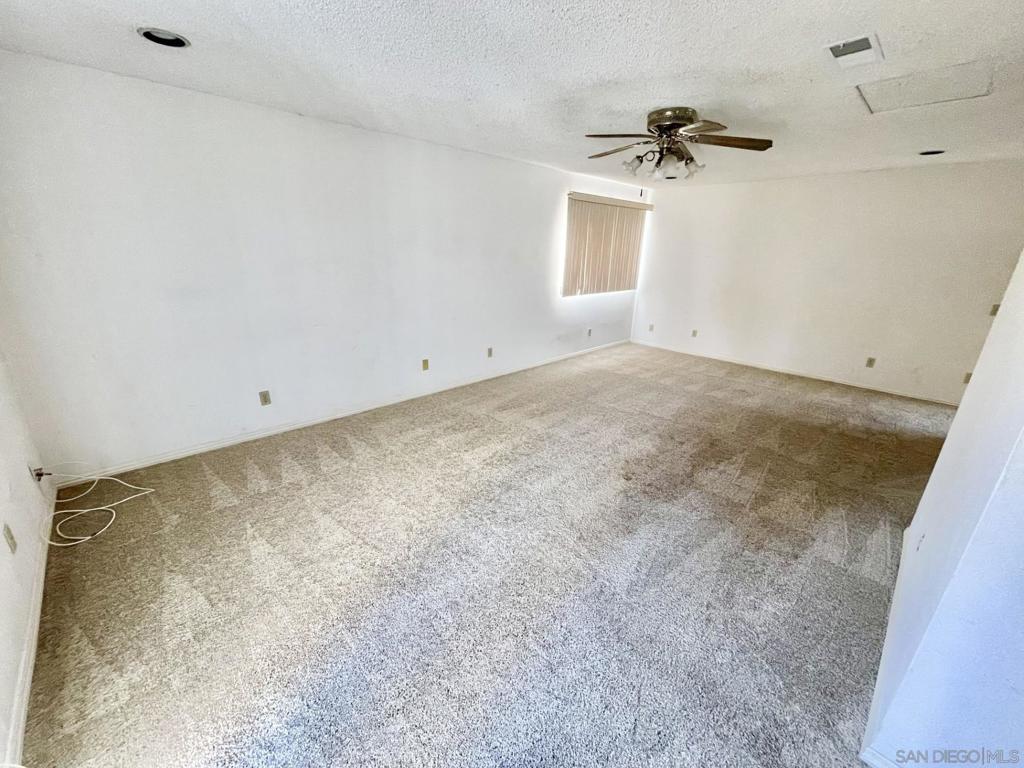 1537 Grewia Ct Property Photo 25