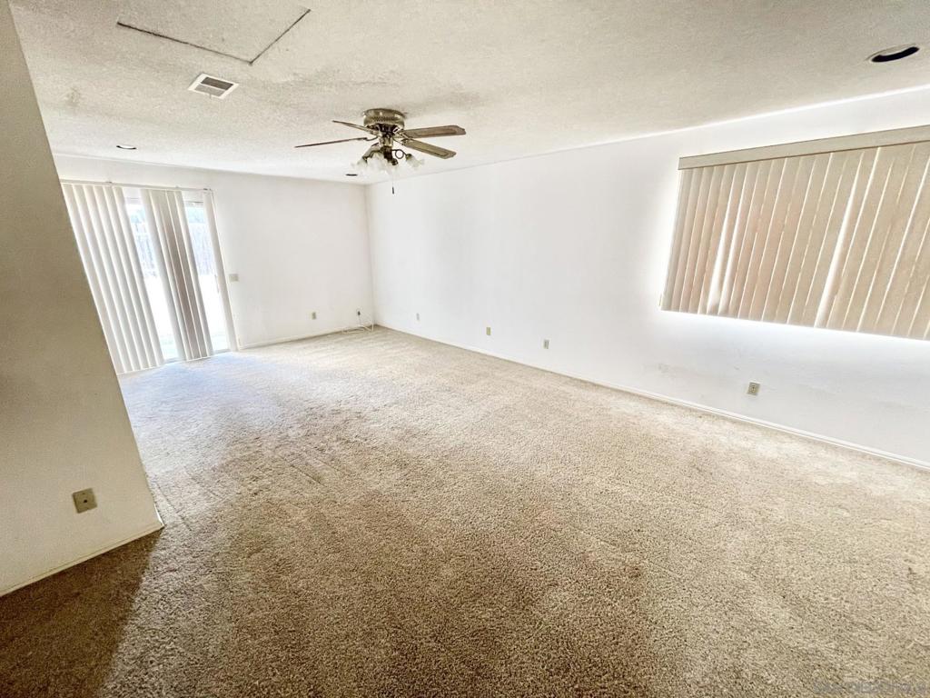 1537 Grewia Ct Property Photo 28