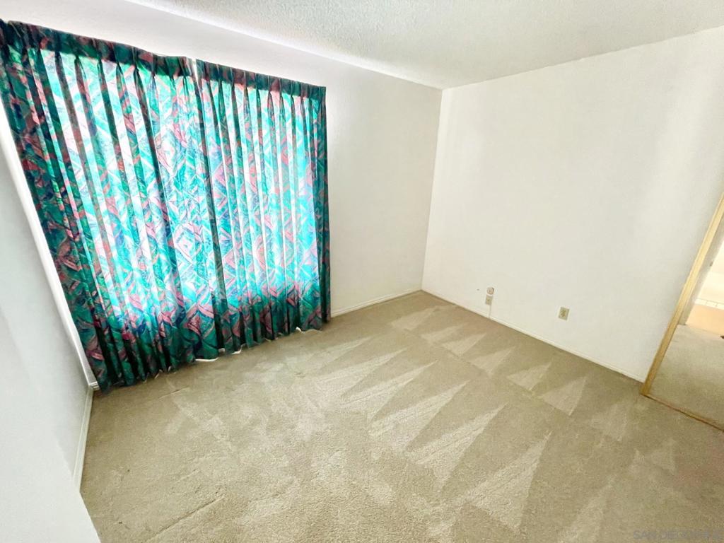 1537 Grewia Ct Property Photo 31