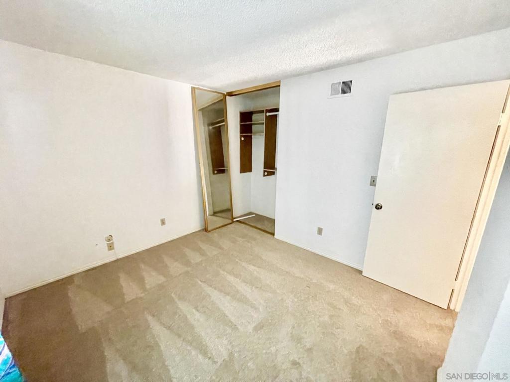 1537 Grewia Ct Property Photo 32