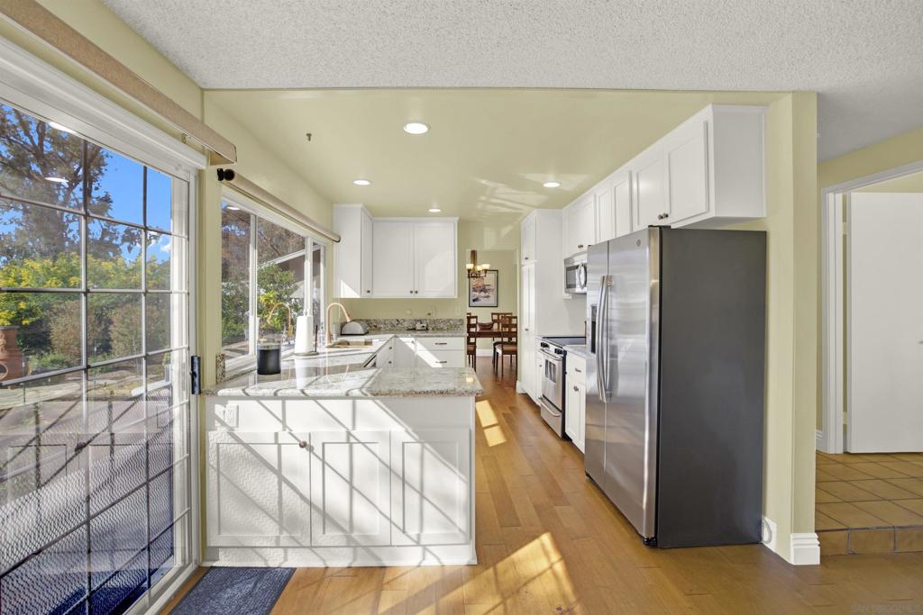 11048 Carlota St Property Photo 9