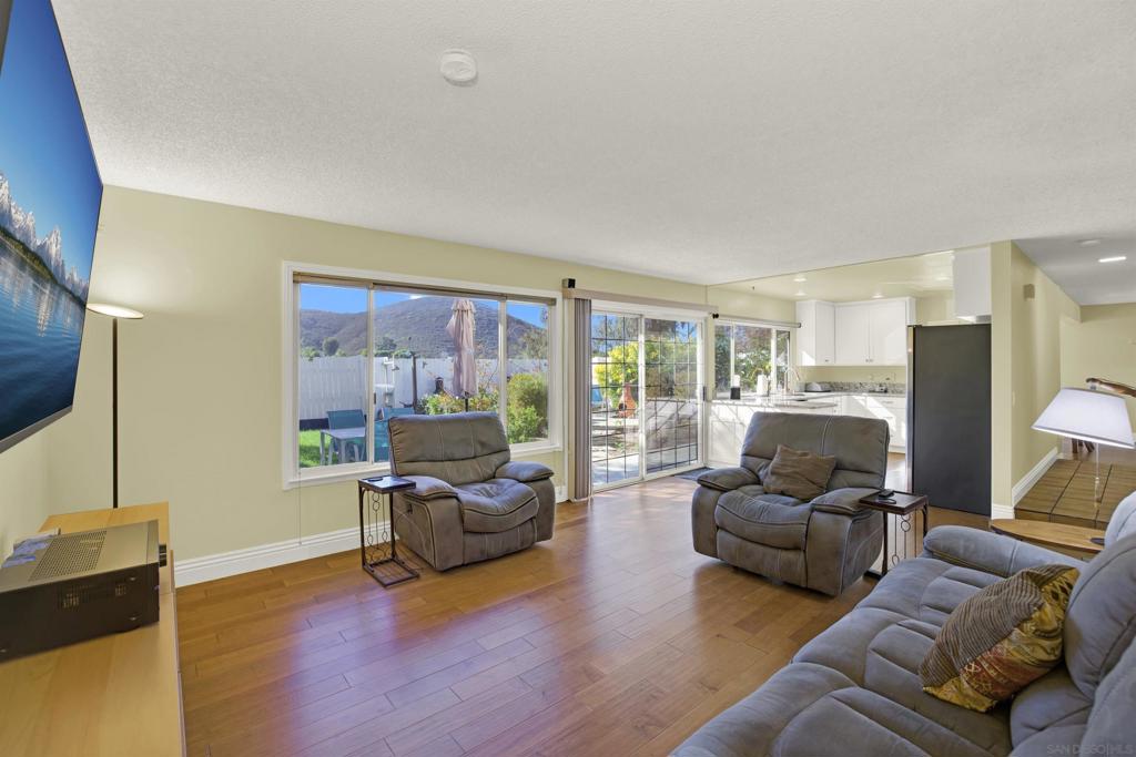 11048 Carlota St Property Photo 11