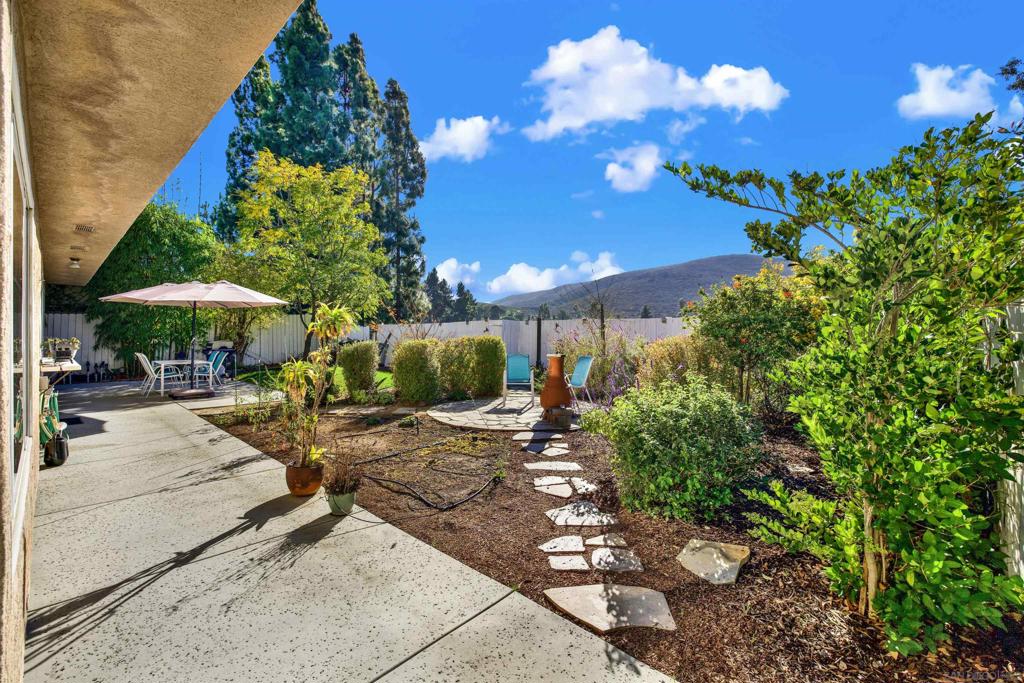 11048 Carlota St Property Photo 24