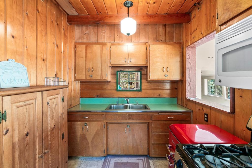 33613 Bailey Meadows Road Property Photo 12