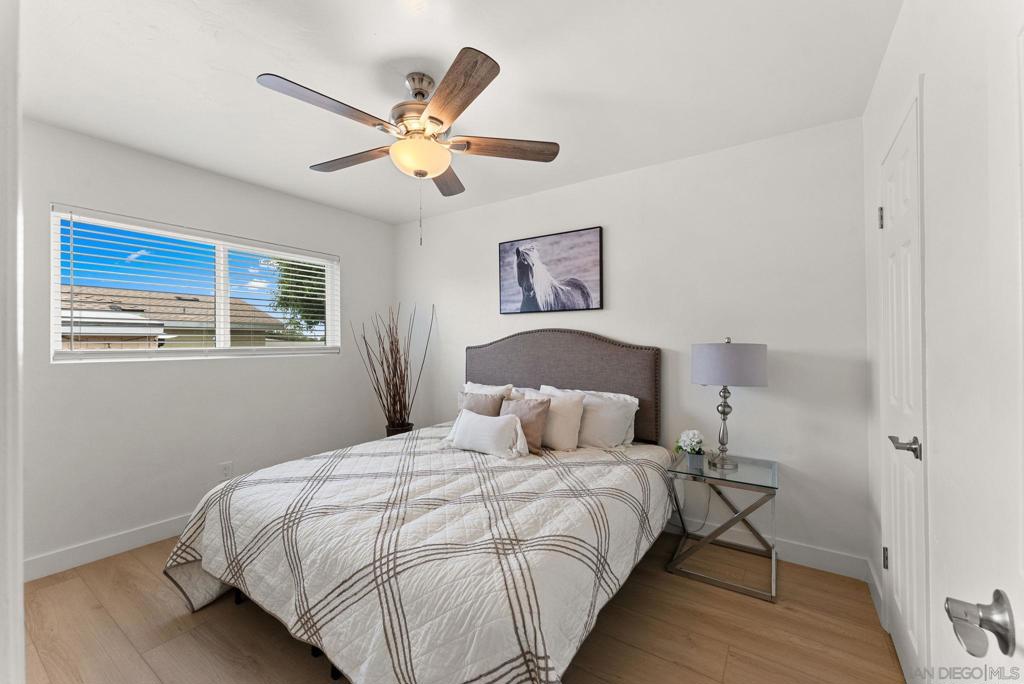 981 83 Elder Ave Property Photo 5