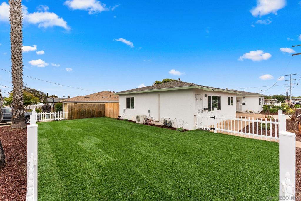 981 83 Elder Ave Property Photo 8