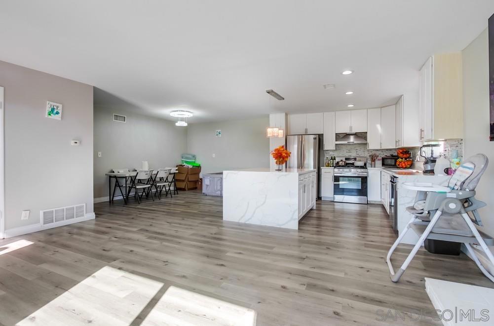 634 Daisy Street Property Photo 11