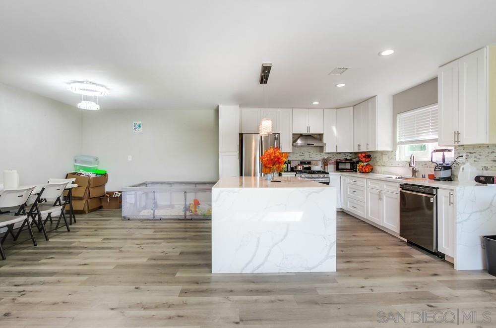 634 Daisy Street Property Photo 12