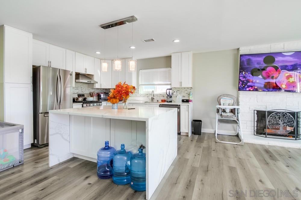 634 Daisy Street Property Photo 17