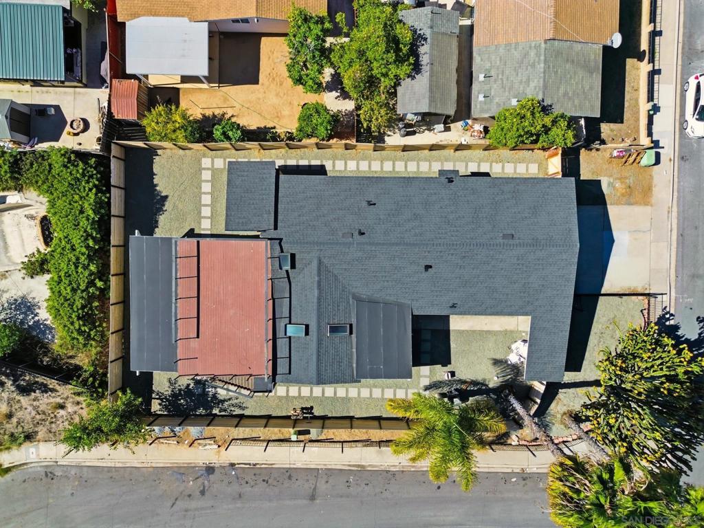 4325 Darwin Way Property Photo 8