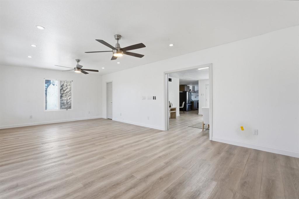 4325 Darwin Way Property Photo 14