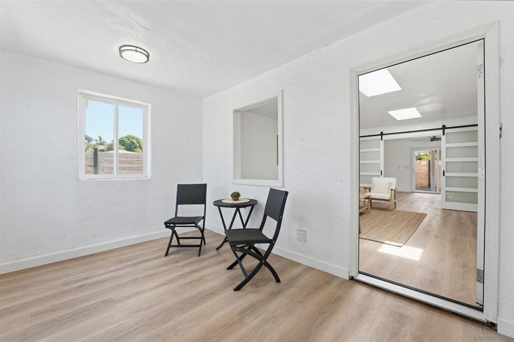 4325 Darwin Way Property Photo 21