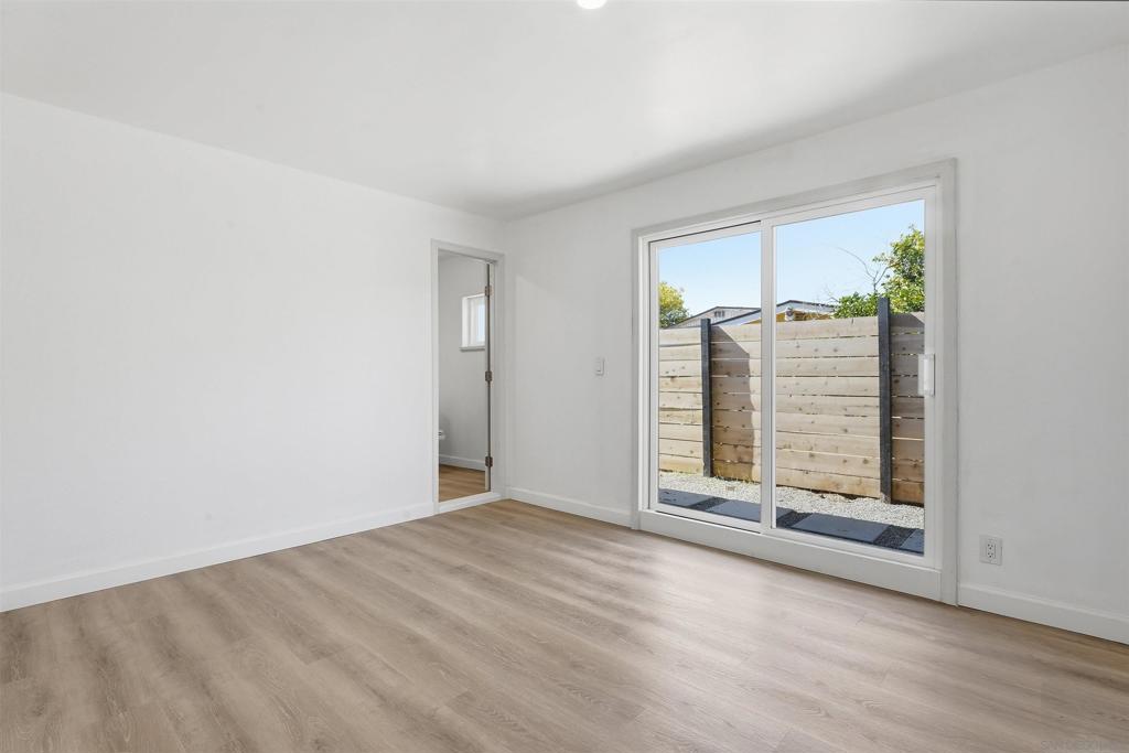 4325 Darwin Way Property Photo 24