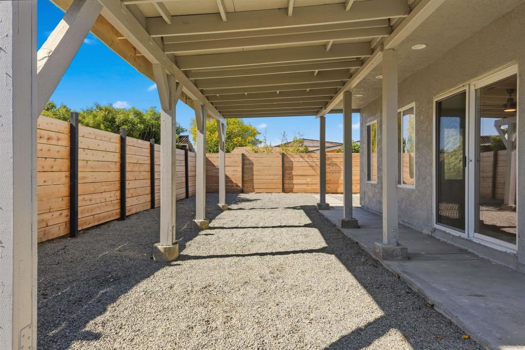 4325 Darwin Way Property Photo 33