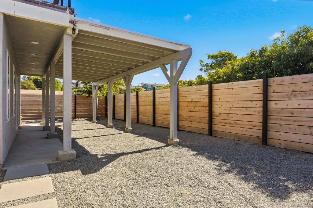 4325 Darwin Way Property Photo 37