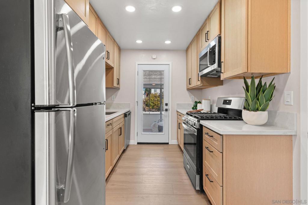 5520 Albemarle St Property Photo 6