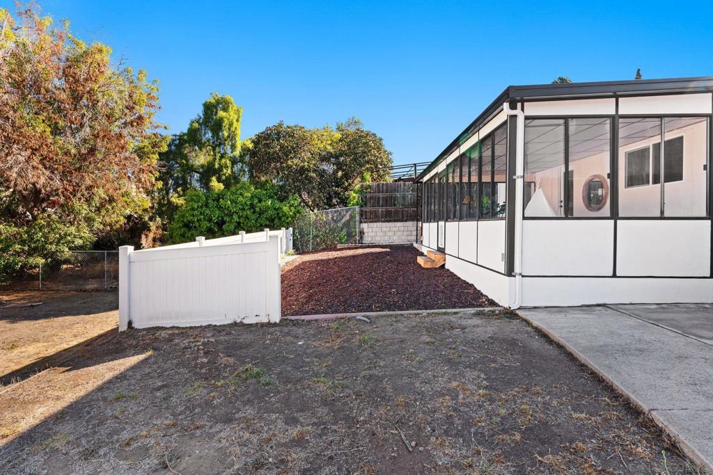 5520 Albemarle St Property Photo 18