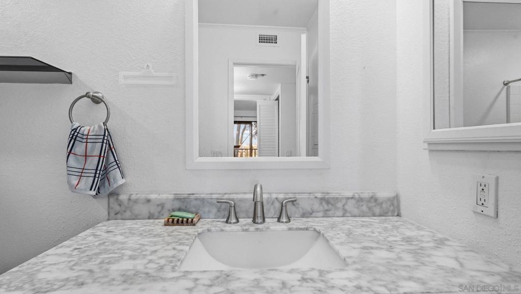 5980 Dandridge Ln 215 Property Photo 15