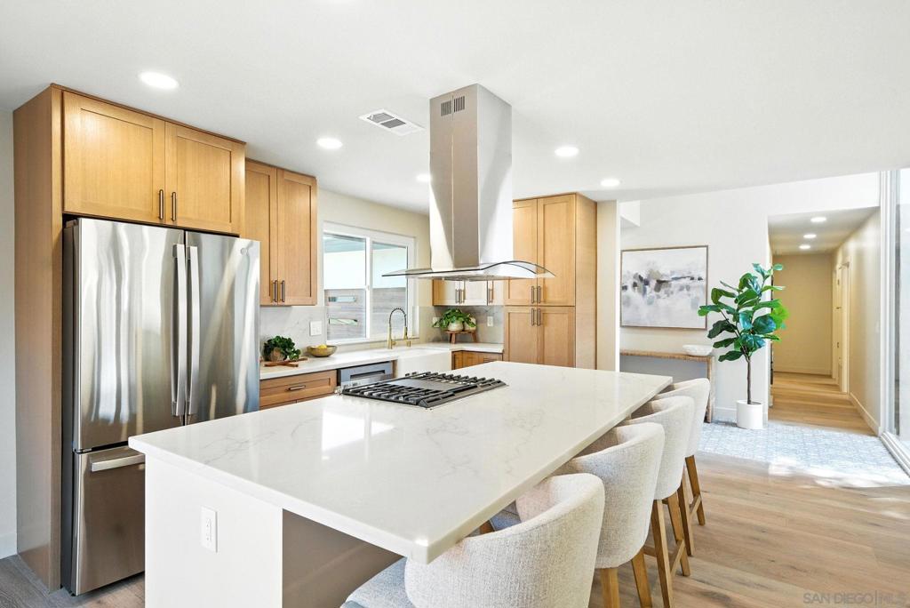 4551 Highland Ave Property Photo 5