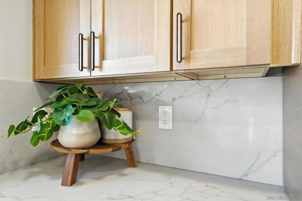 4551 Highland Ave Property Photo 10