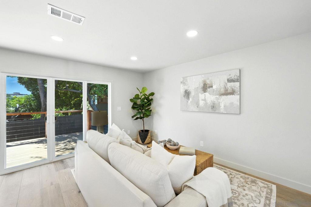 4551 Highland Ave Property Photo 15