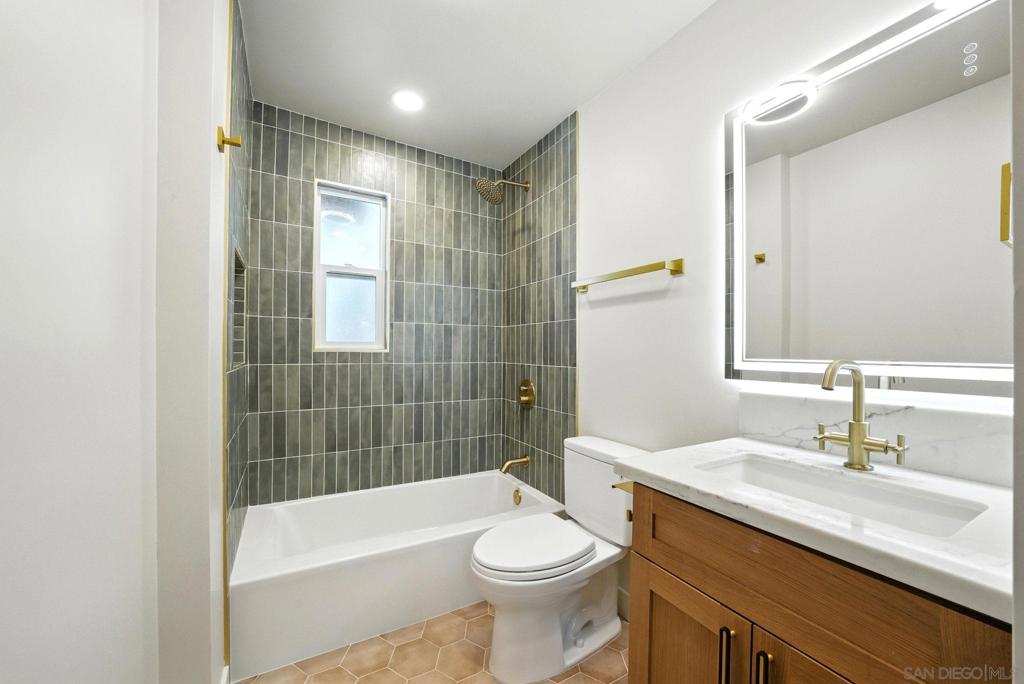 4551 Highland Ave Property Photo 19