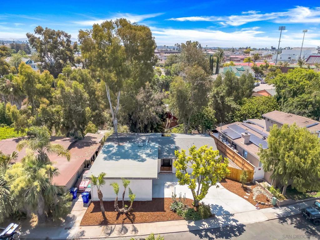 4551 Highland Ave Property Photo 45