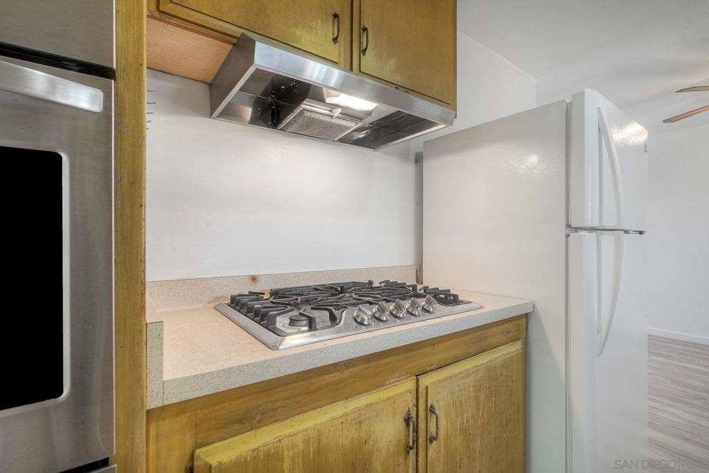 1561 Doncarol Ave Property Photo 10