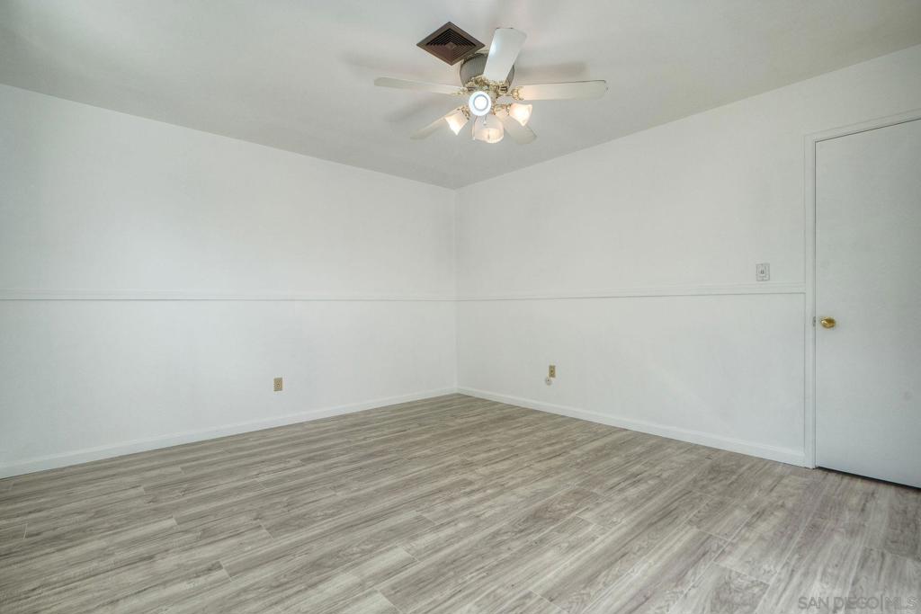 1561 Doncarol Ave Property Photo 20