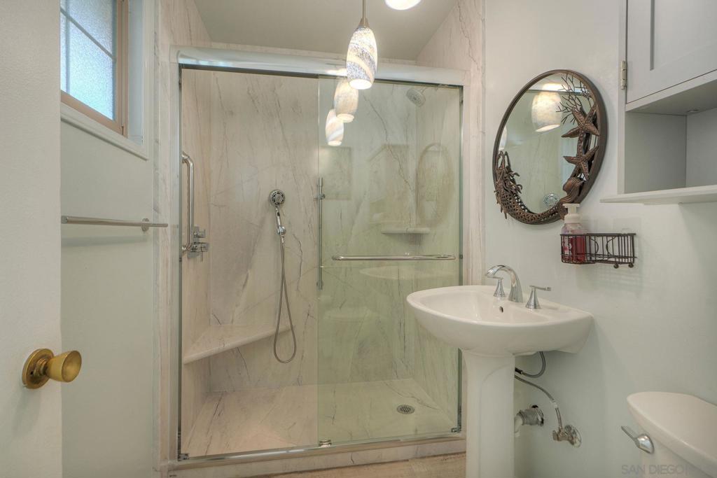 1561 Doncarol Ave Property Photo 21