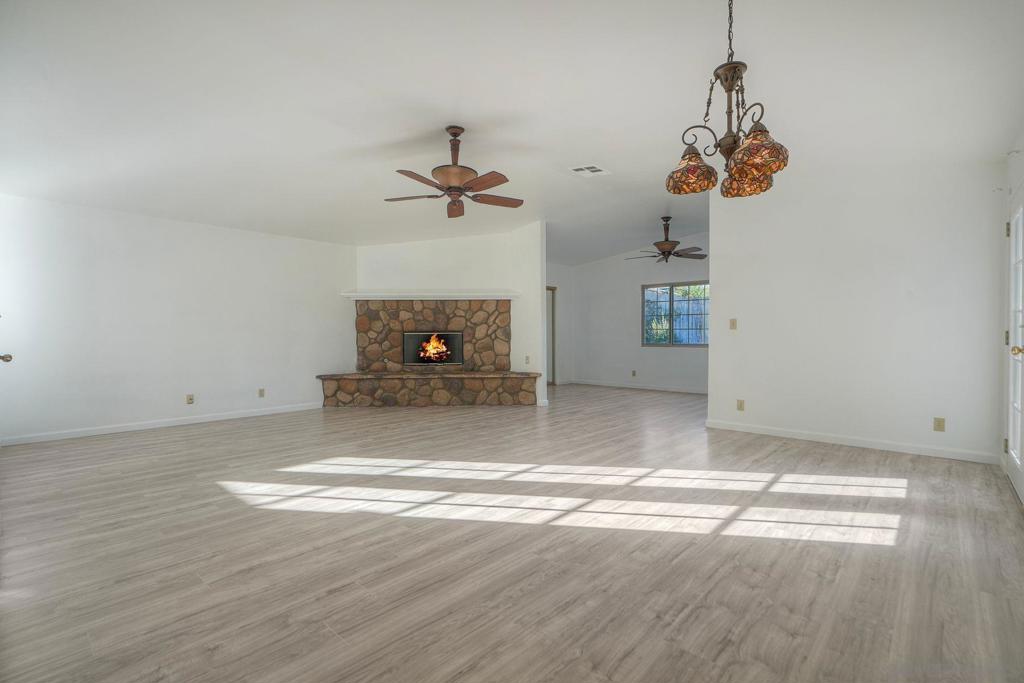 1561 Doncarol Ave Property Photo 22