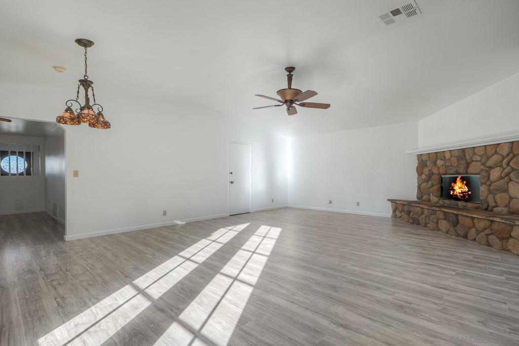 1561 Doncarol Ave Property Photo 23