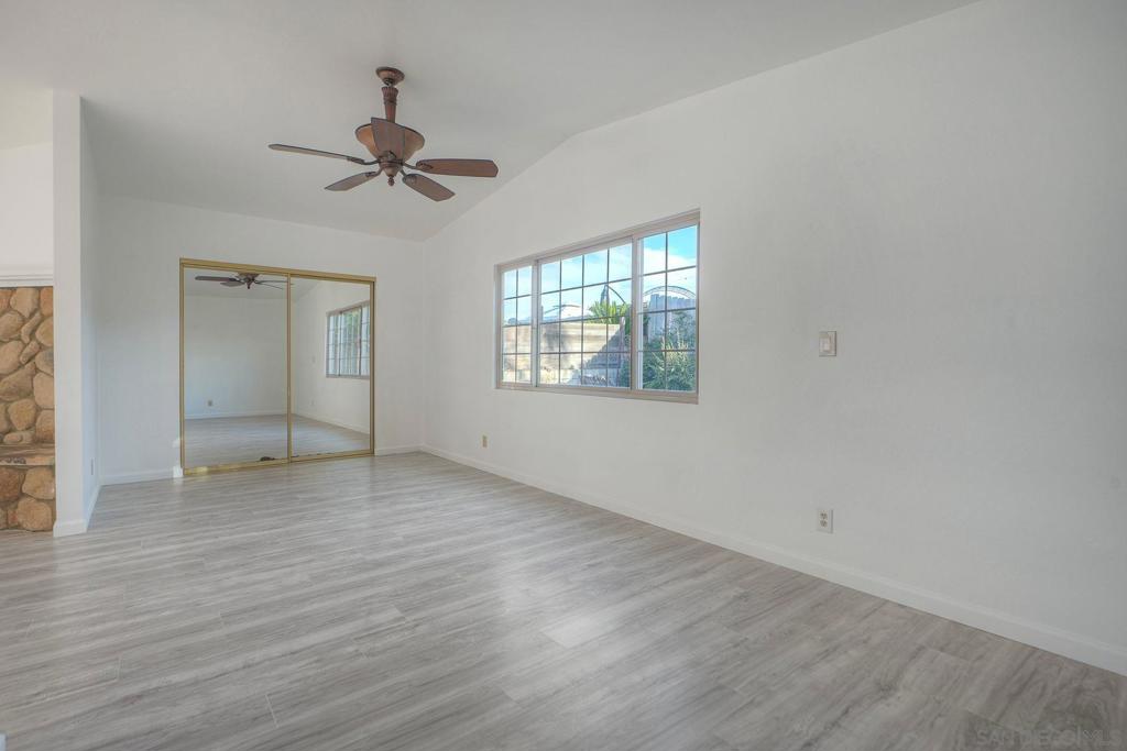 1561 Doncarol Ave Property Photo 25