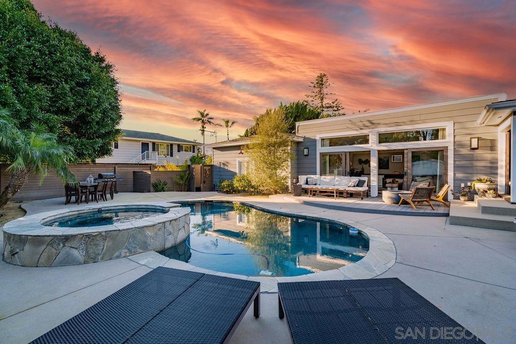 6232 La Jolla Blvd Property Photo 1