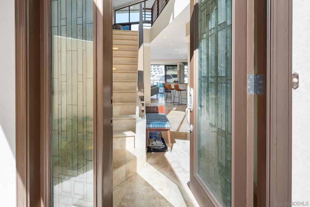25 The Point Property Photo 8