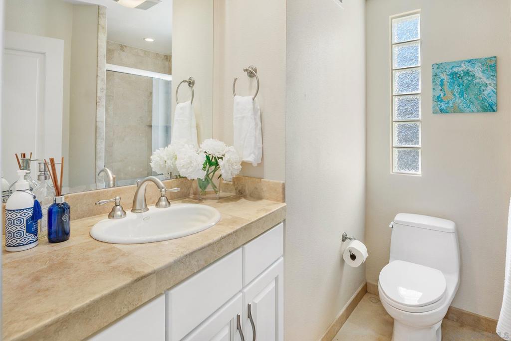 25 The Point Property Photo 38