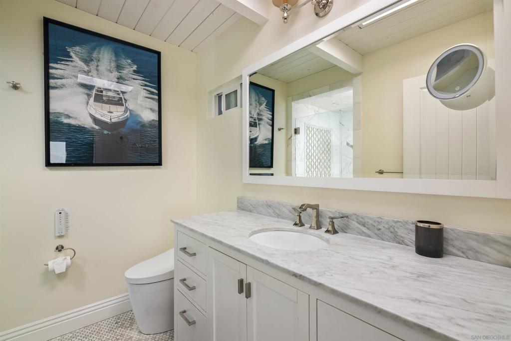 1680 N Neptune Ave Property Photo 25