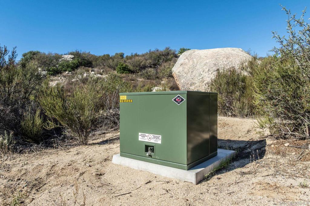 35613 Satgecoach Springs Rd Property Photo 3