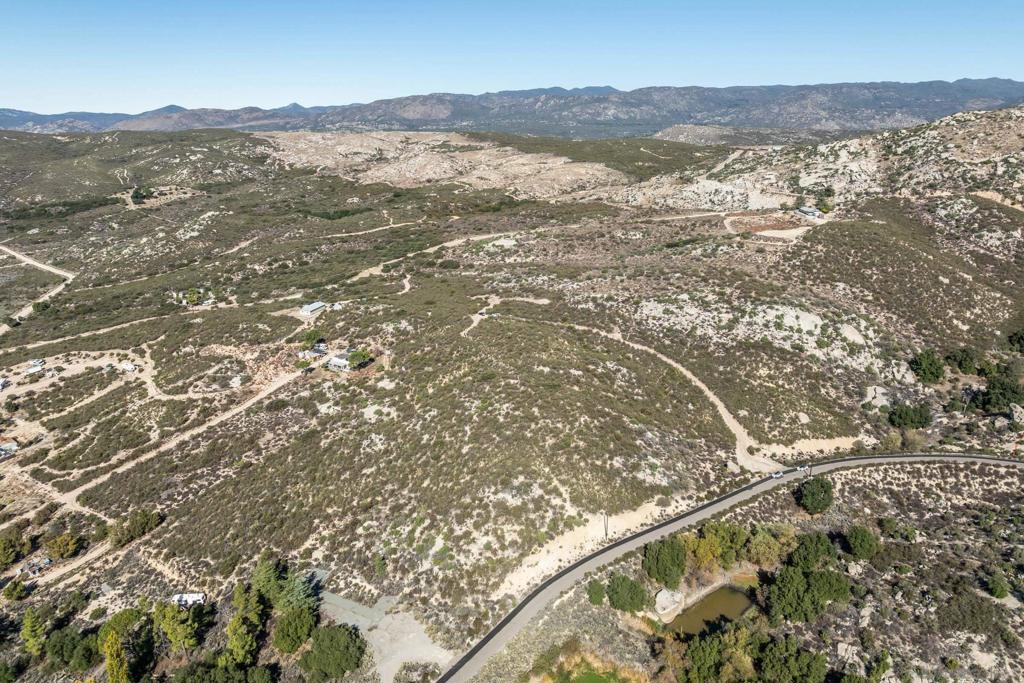 35613 Satgecoach Springs Rd Property Photo 8