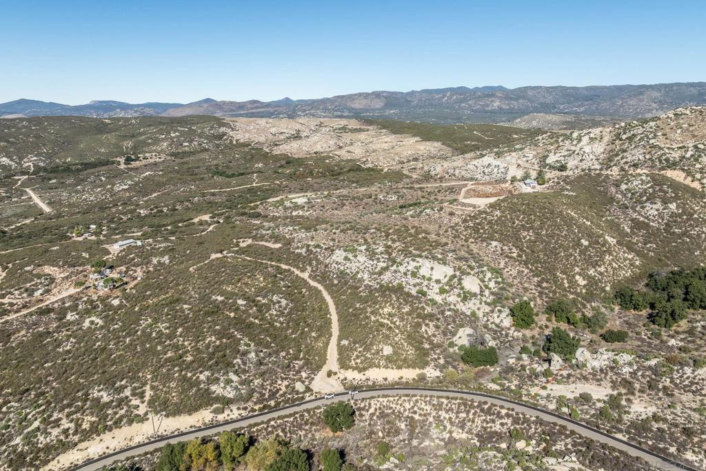 35613 Satgecoach Springs Rd Property Photo 9