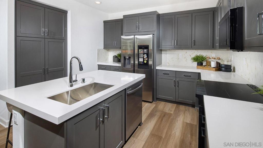 12070 Aden Way Property Photo 4