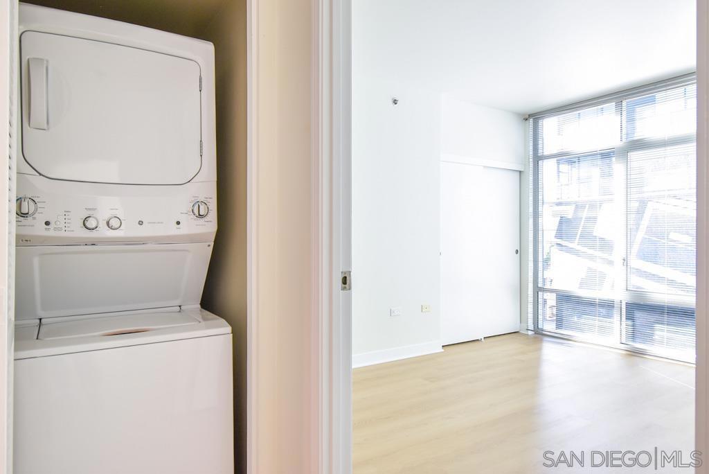 425 W Beech Street 408 Property Photo 16