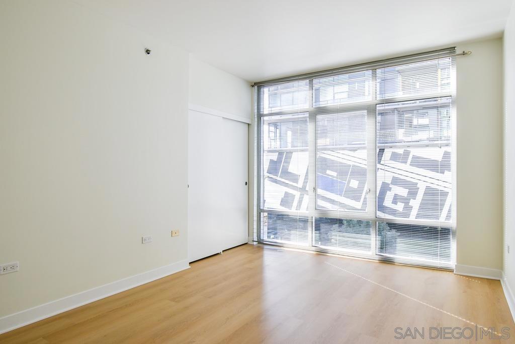 425 W Beech Street 408 Property Photo 17