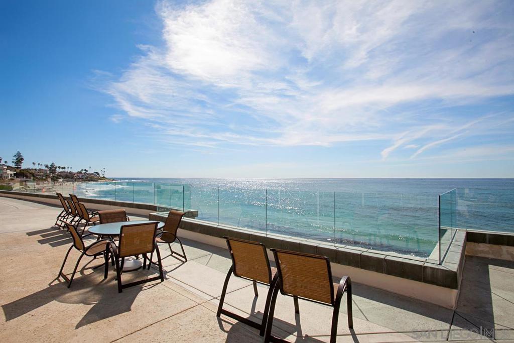 100 Coast 405 Property Photo 2