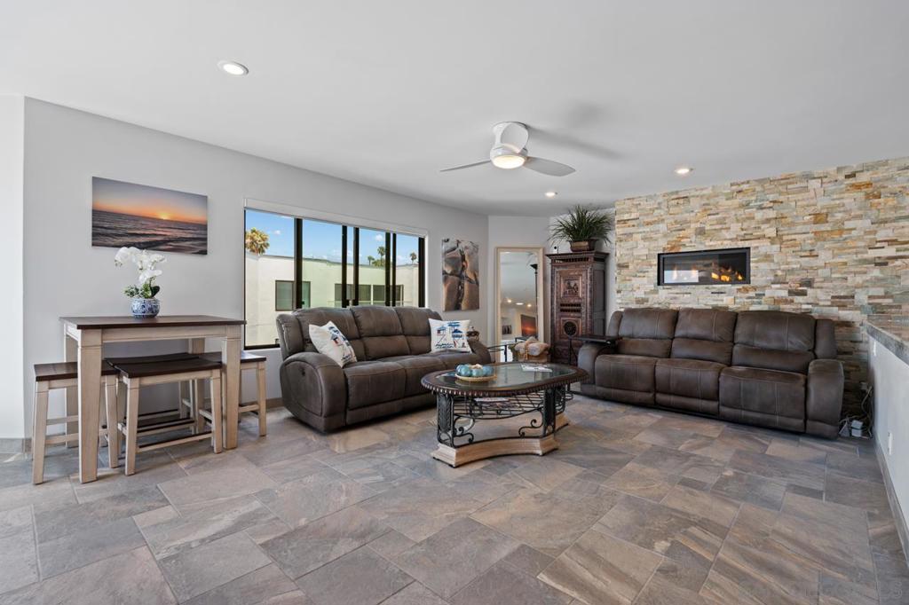 100 Coast 405 Property Photo 16